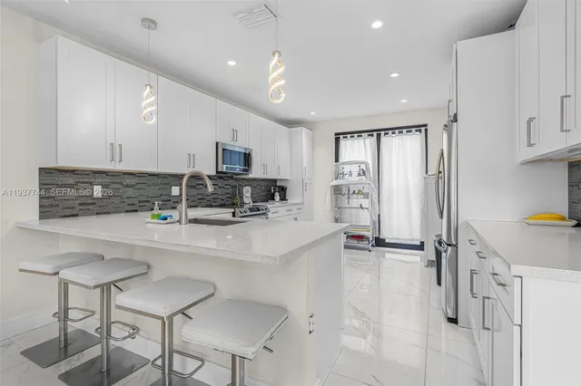 $3,000 | 11851 Southwest 220th Street, Miami, FL 33170