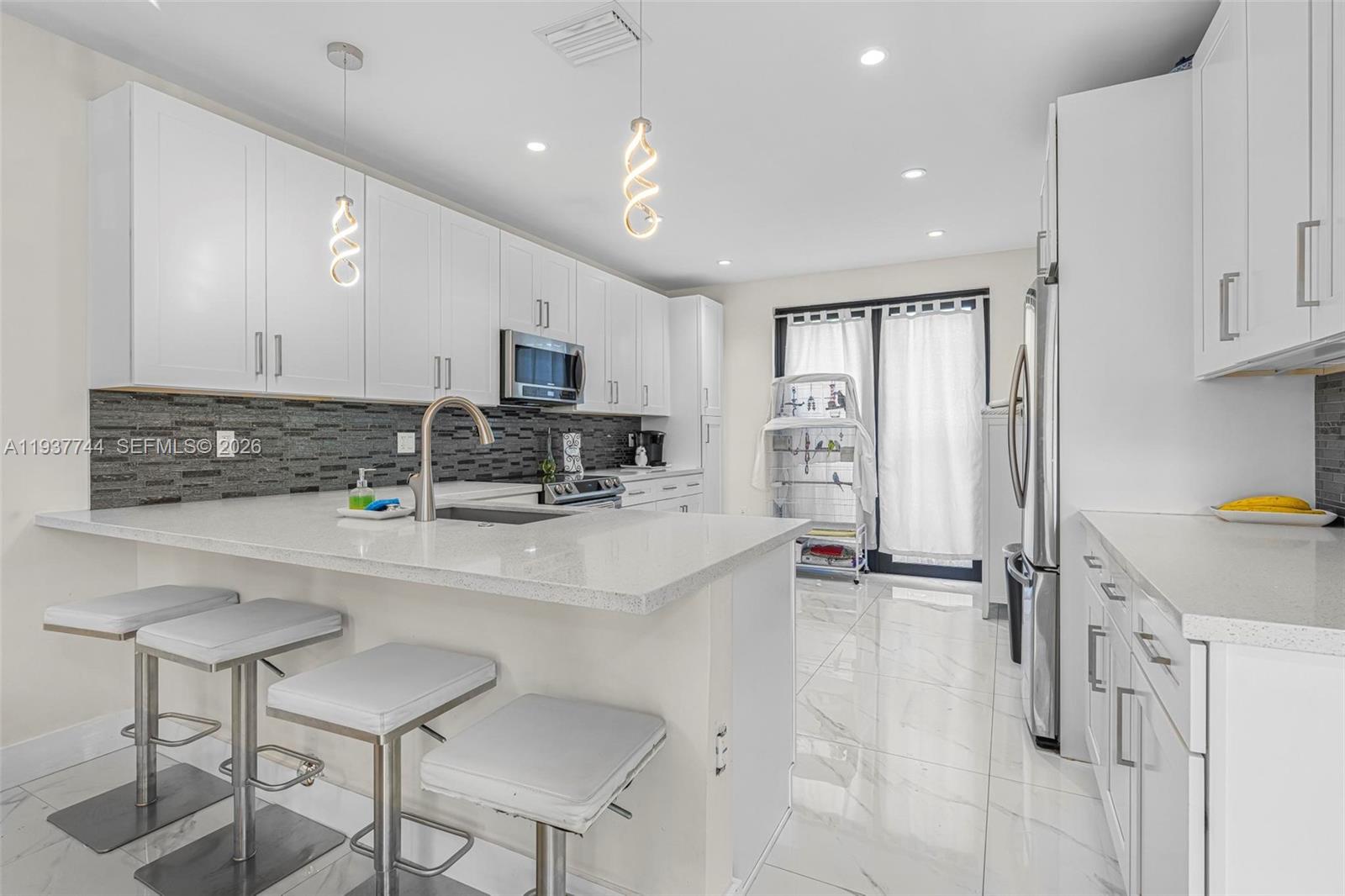 11851 Southwest 220th Street Miami, FL 33170 - Photo 7 of 23