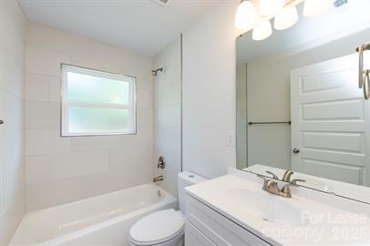 1704 Club Road, Unit B Charlotte, NC 28205 - Photo 22 of 34 Gallery Image 22
