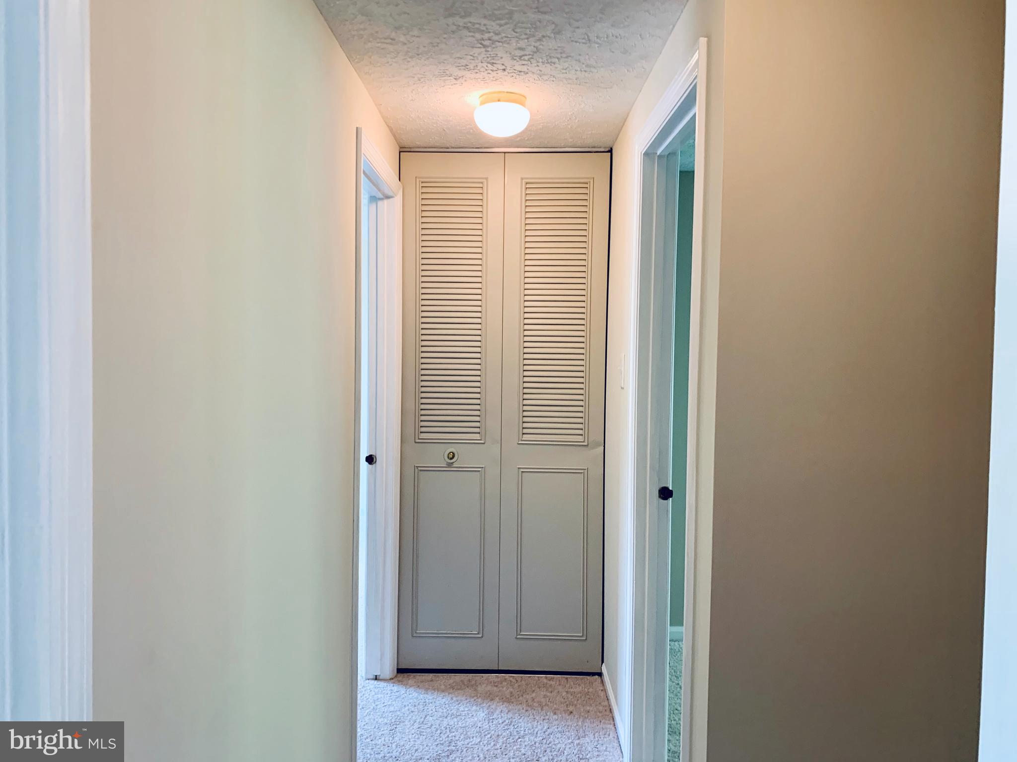 37 Yew Road Baltimore, MD 21221 - Photo 19 of 55 Hallway