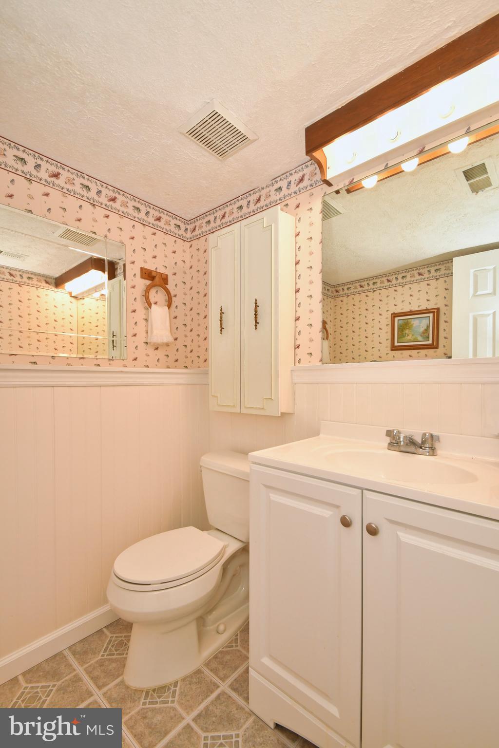 37 Yew Road Baltimore, MD 21221 - Photo 38 of 55 Half Bathroom