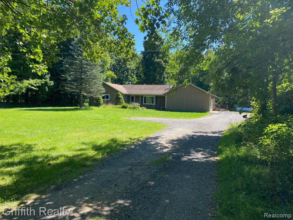 5761 Warner Road Fowlerville, MI 48836 - Photo 1 of 65