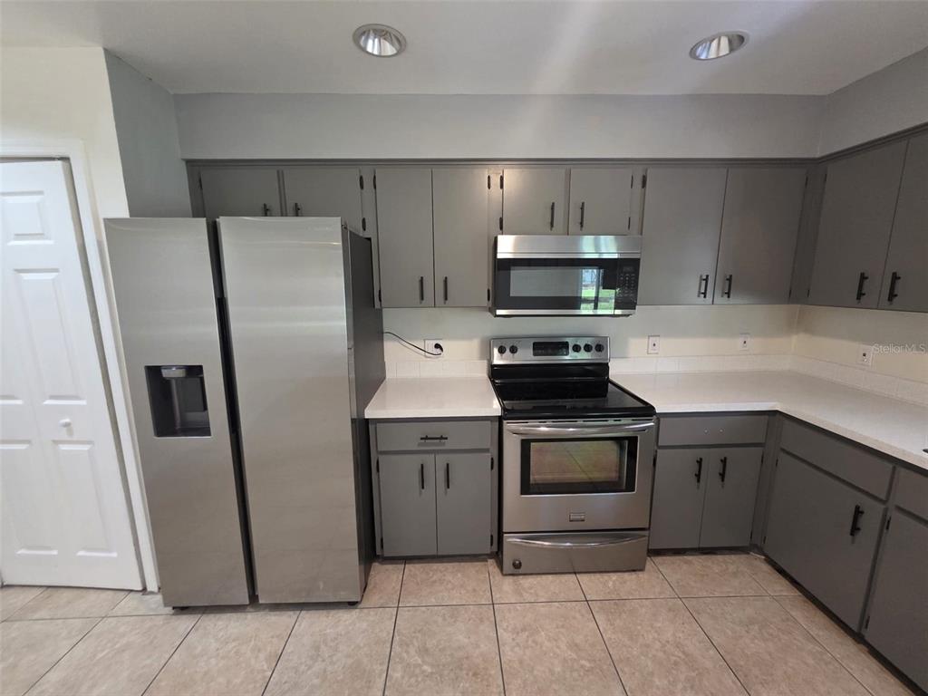 619 Knowles Road, Unit B Brandon, FL 33511 - Photo 15 of 24