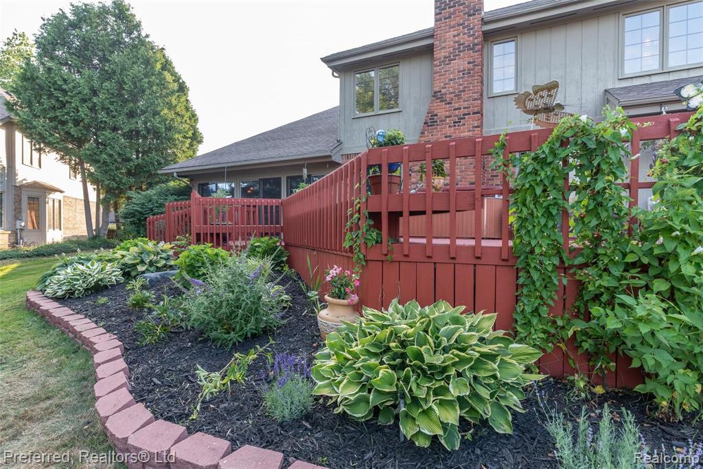31170 Country Ridge Circle Farmington Hills, MI 48331 - Photo 50 of 56