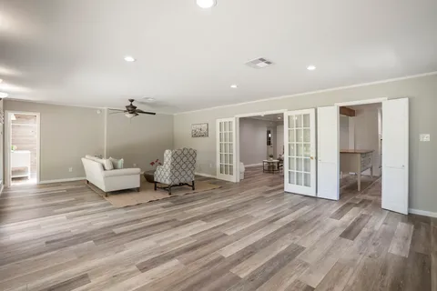 $284,999 | 5918 Par 4 Drive, Houston, TX 77088