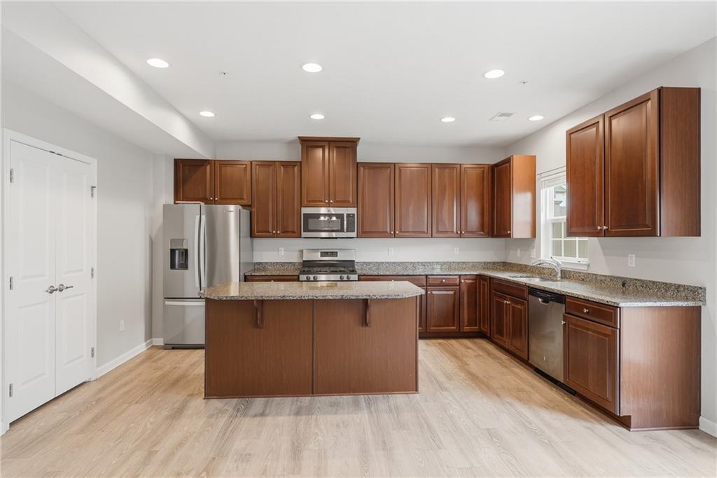 202 Pointe View Drive Mars, PA 16046 - Photo 3 of 27
