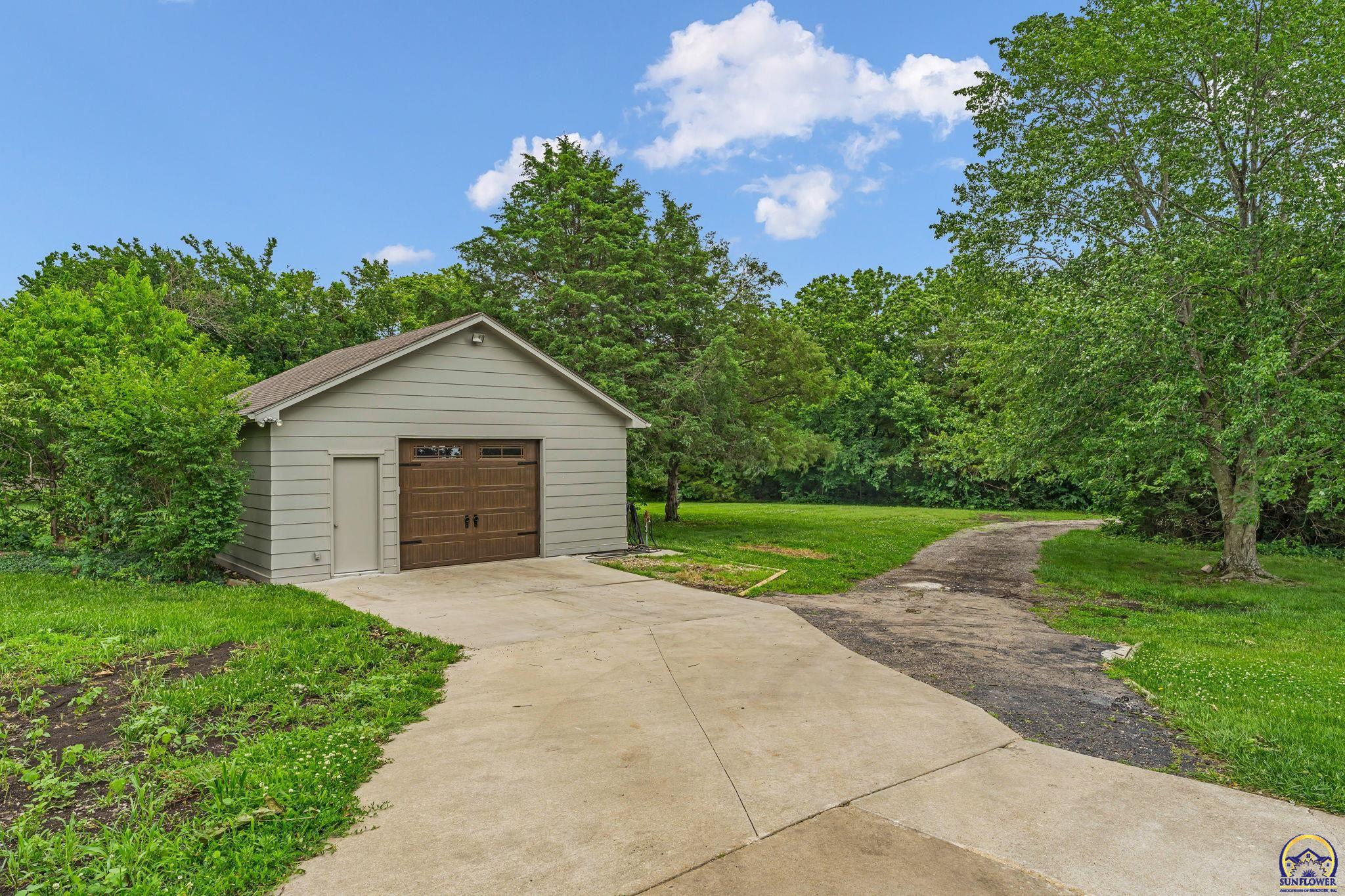 6412 Southwest Vorse Road Auburn, KS 66402 - Photo 18 of 72