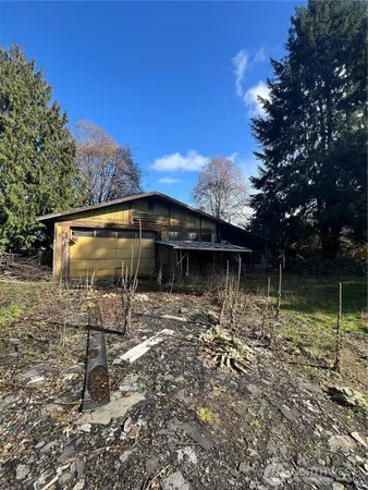$195,000 | 14217 113th St Court East, Puyallup, WA 98374