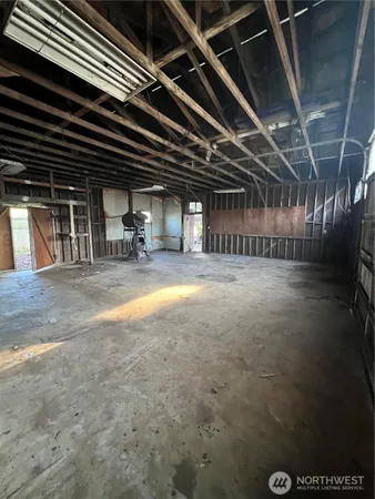 $195,000 | 14217 113th St Court East, Puyallup, WA 98374