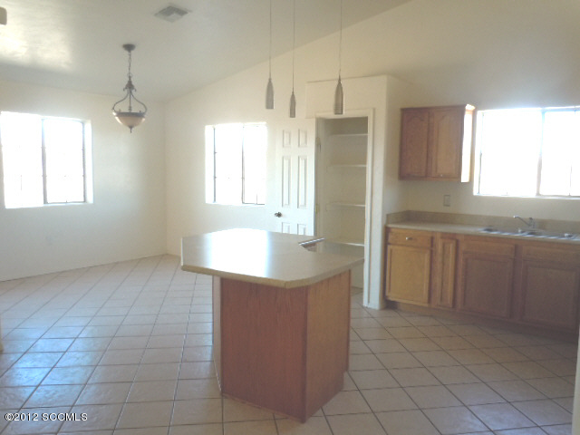 953 Circulo Tumbleweed Rio Rico, AZ 85648 - Photo 4 of 5