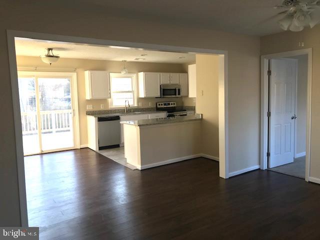 8419 Leland Road Manassas, VA 20111 - Photo 9 of 24 Gallery Image 9