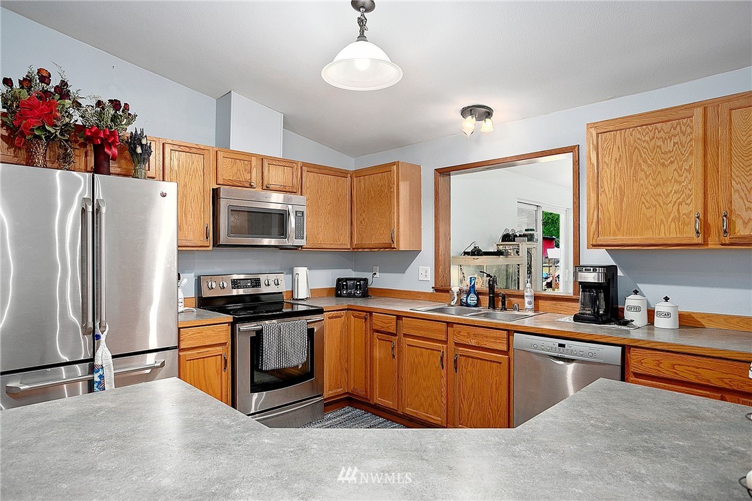 620 Lewis Road West Seabeck, WA 98380 - Photo 9 of 26 Gallery Image 9
