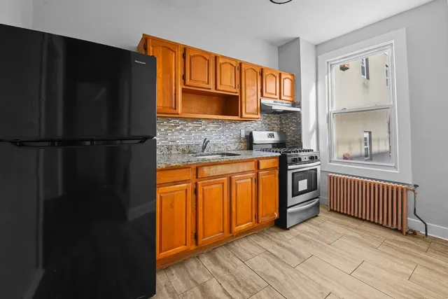 $1,950 | 6118 Palisade Avenue, Unit 2, West New York, NJ 07093