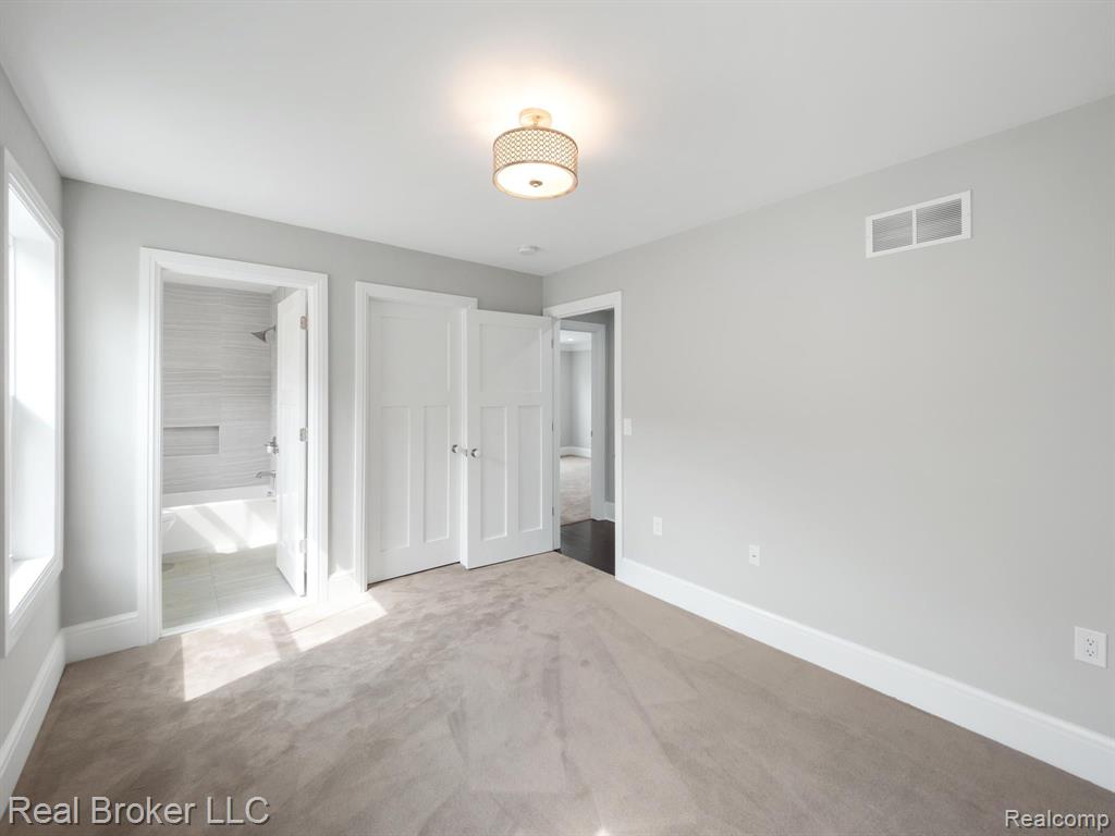 1695 Cole Street Birmingham, MI 48009 - Photo 22 of 39