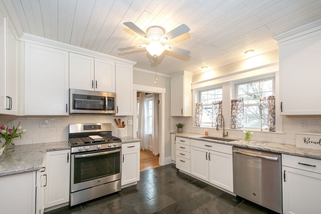 271 Holbrook Road Quincy, MA 02171 - Photo 17 of 42