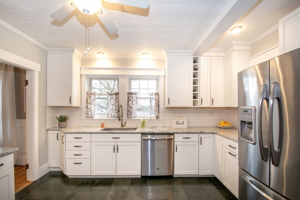 271 Holbrook Road Quincy, MA 02171 - Photo 18 of 42