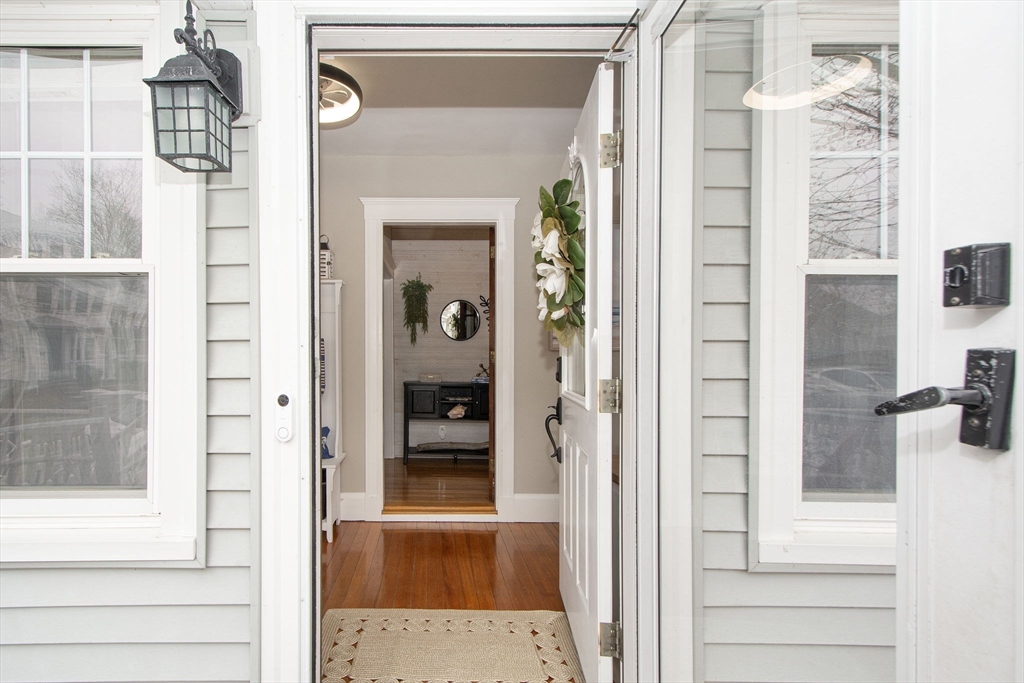 271 Holbrook Road Quincy, MA 02171 - Photo 4 of 42