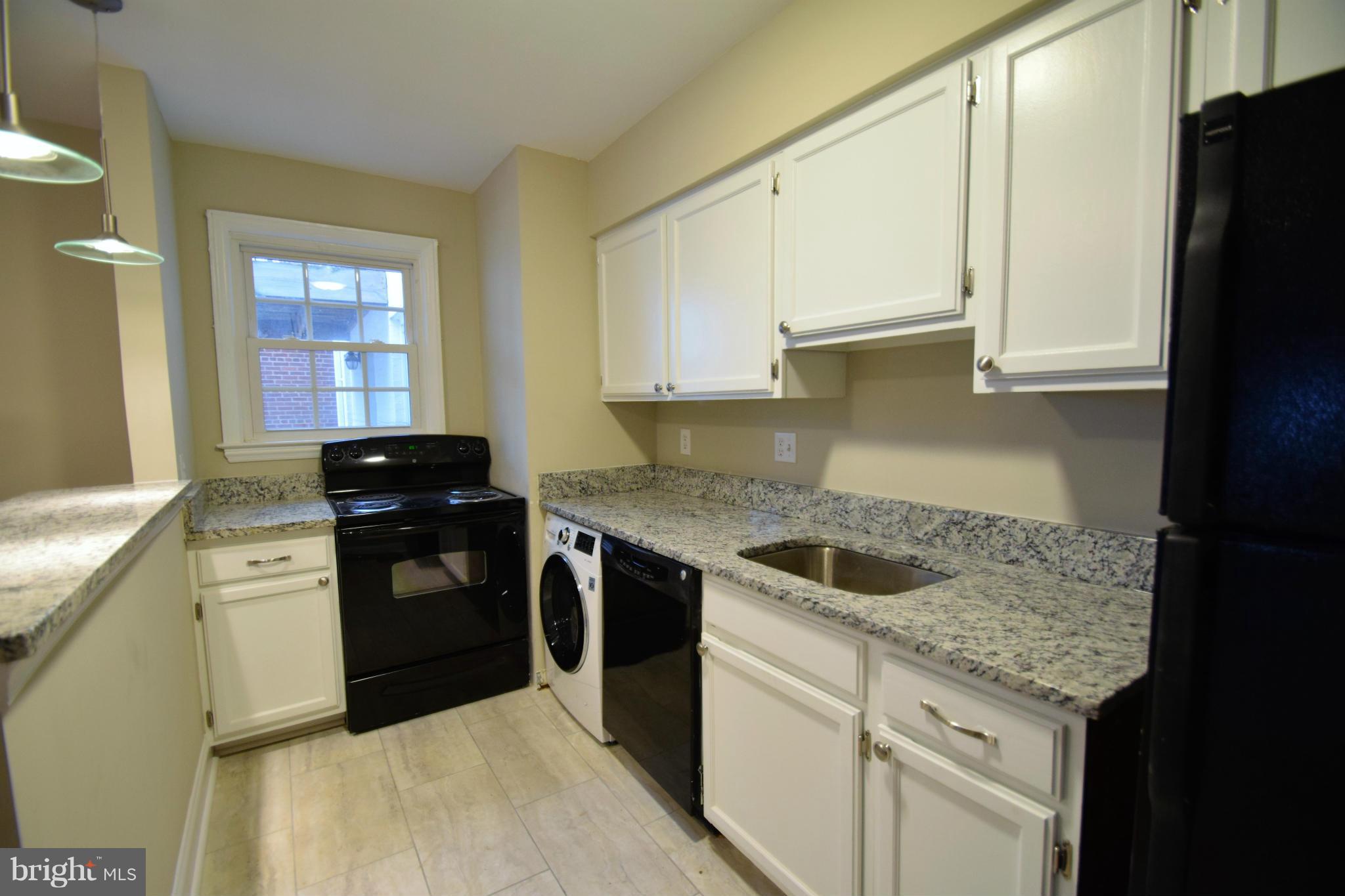 2912 13th Road South, Unit 102 Arlington, VA 22204 - Photo 11 of 21 Kitchen