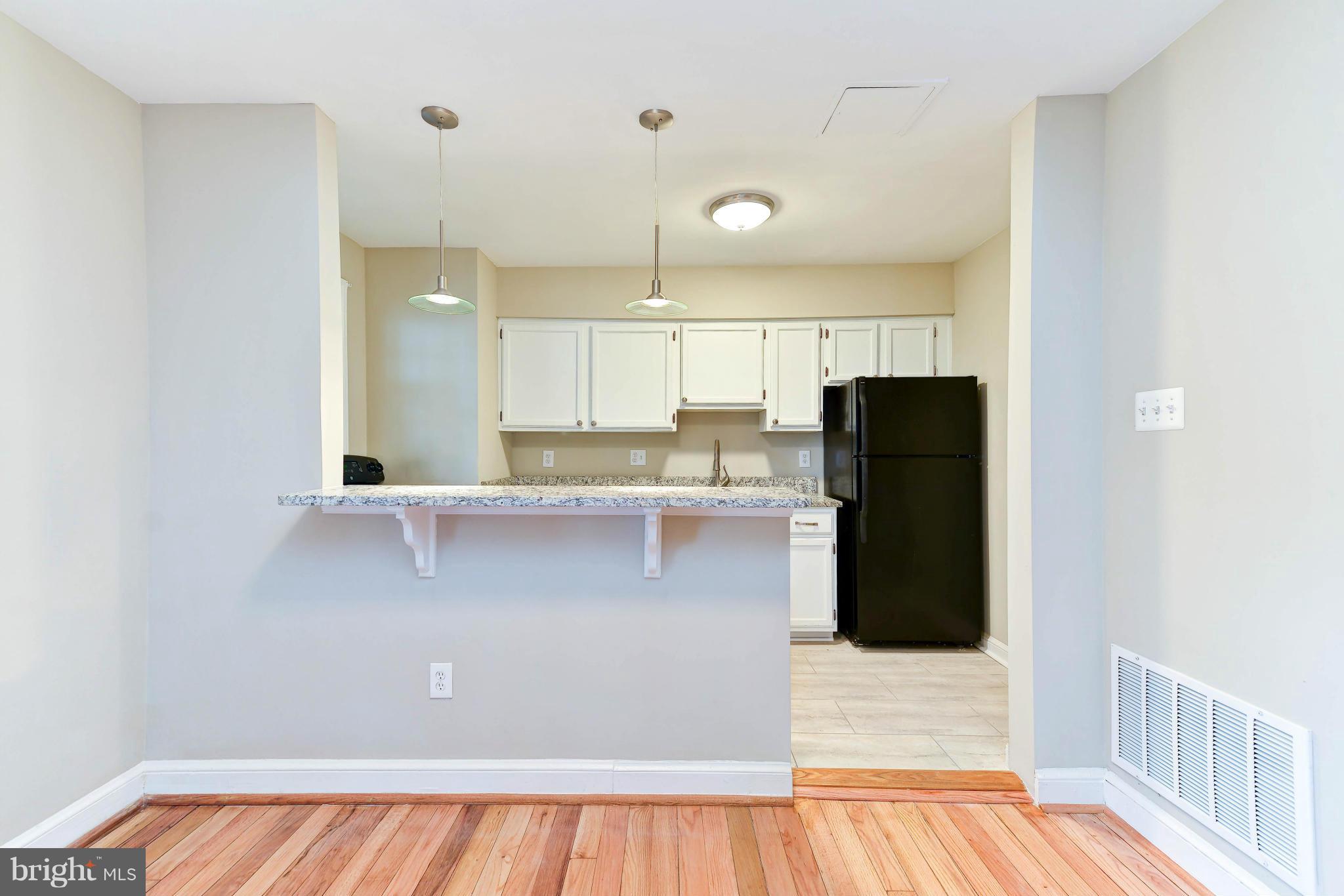 2912 13th Road South, Unit 102 Arlington, VA 22204 - Photo 6 of 21 Kitchen