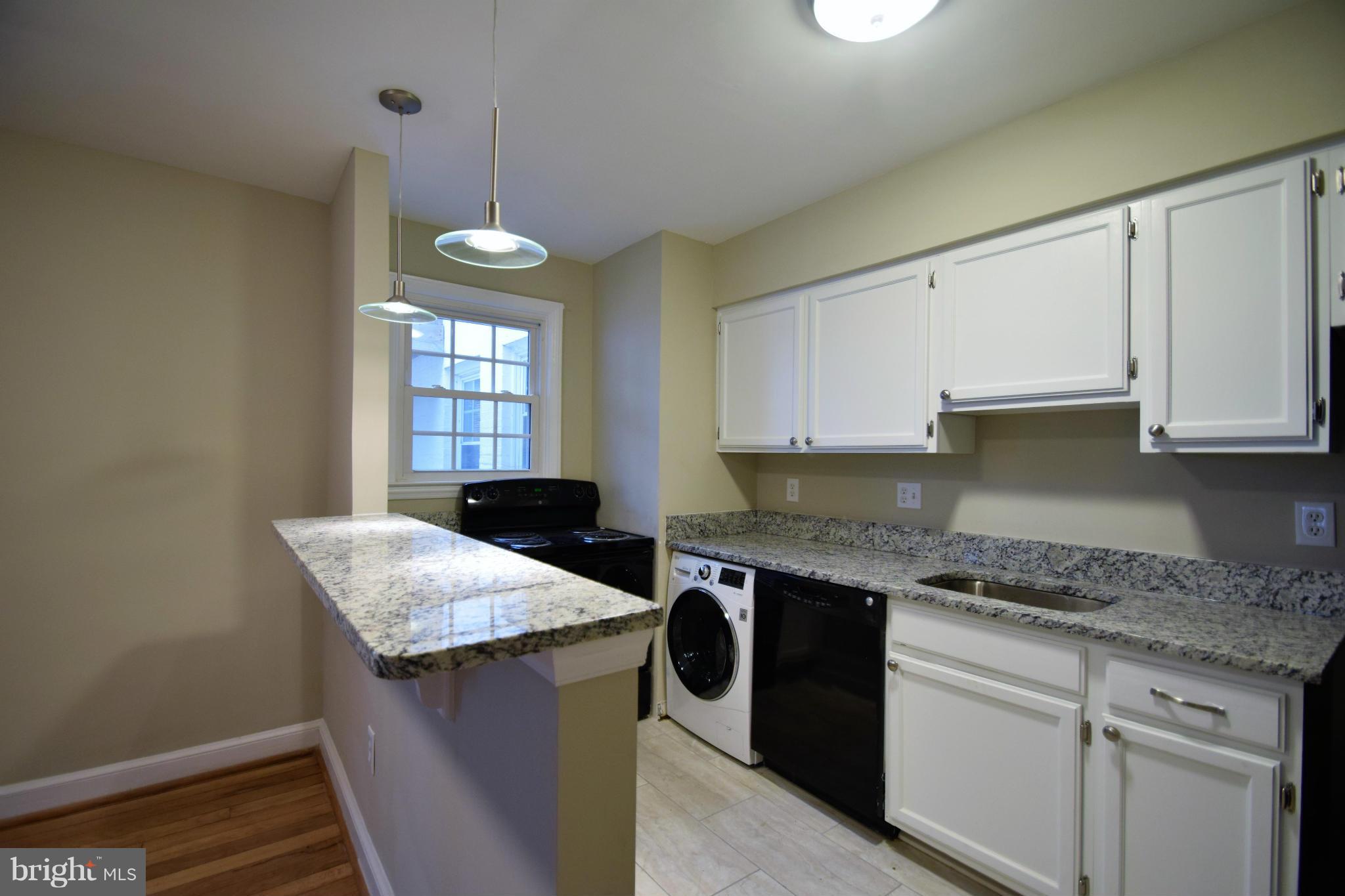 2912 13th Road South, Unit 102 Arlington, VA 22204 - Photo 10 of 21 Kitchen