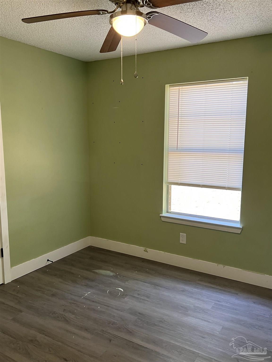 5180 Catalina Street Milton, FL 32571 - Photo 12 of 19