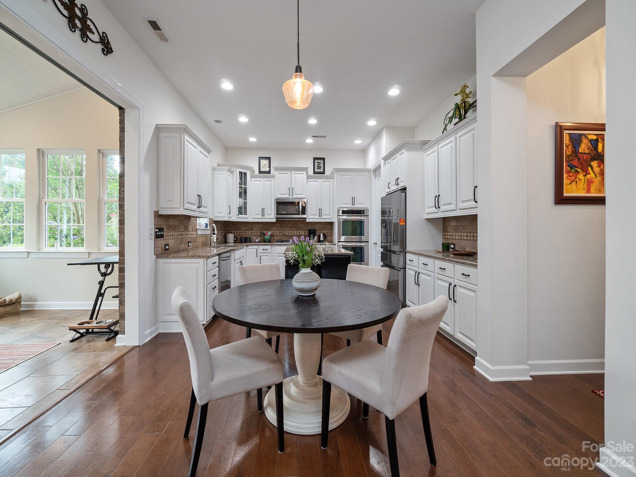 9605 Woburn Road Charlotte, NC 28277 - Photo 3 of 47 Gallery Image 3