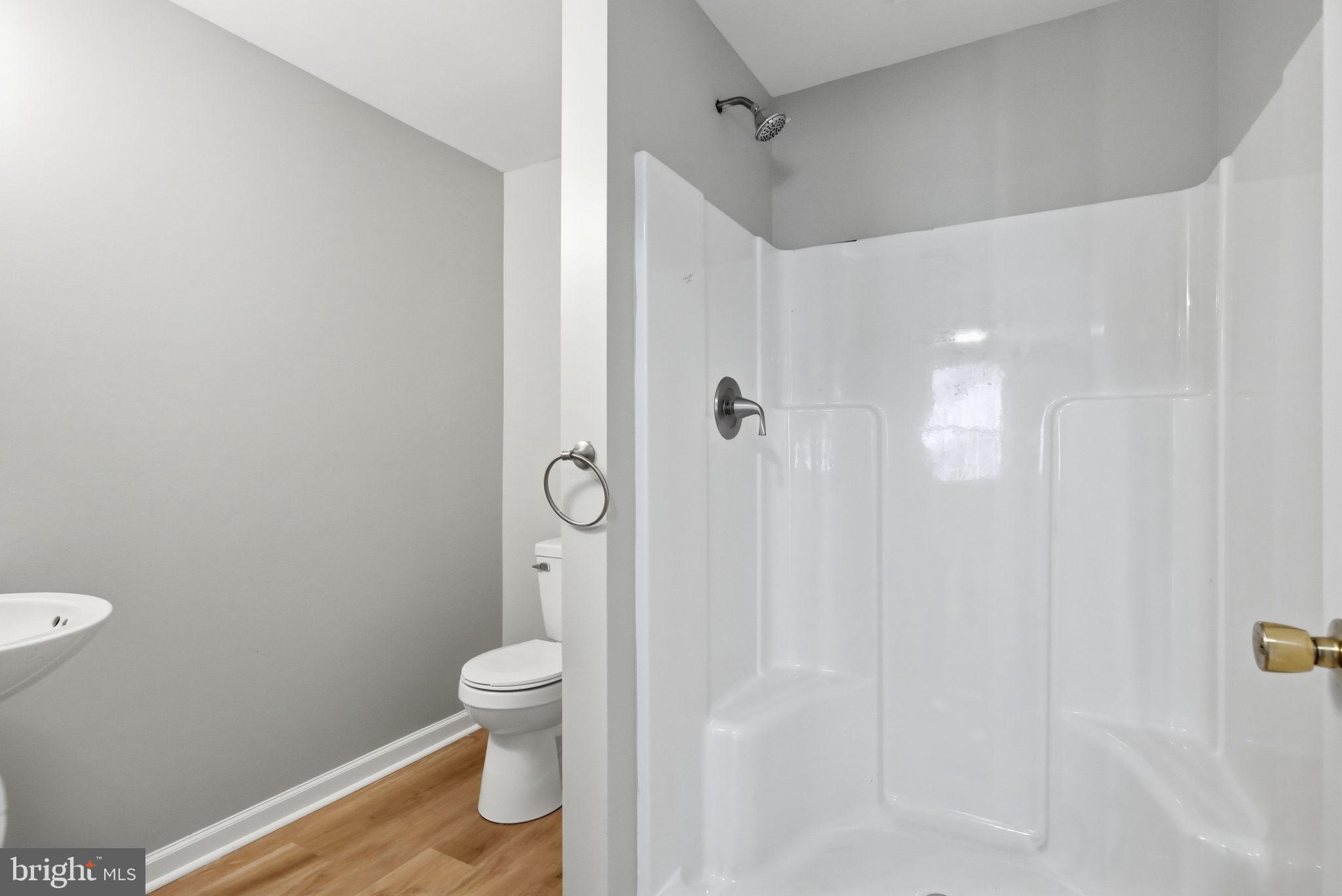 123 East Harmony Road West Grove, PA 19390 - Photo 27 of 61 1st Floor Full Bath
