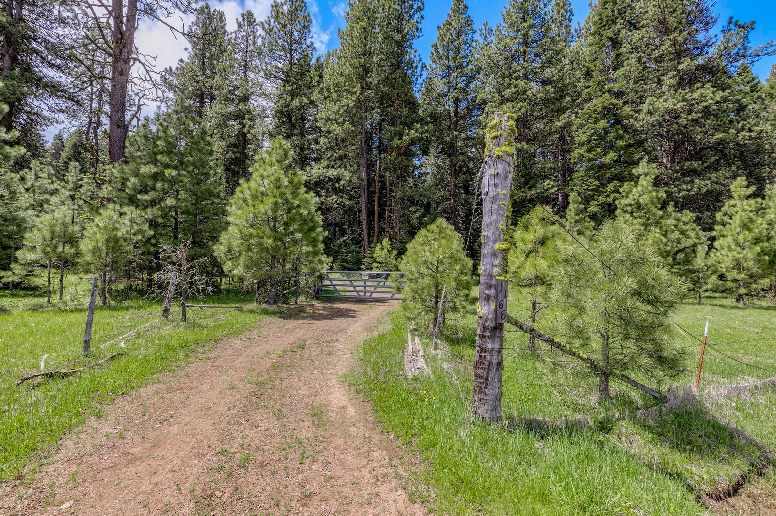 1166 Hyatt Prairie Road Ashland, OR 97520 - Photo 20 of 43 17_HPR_17_mls