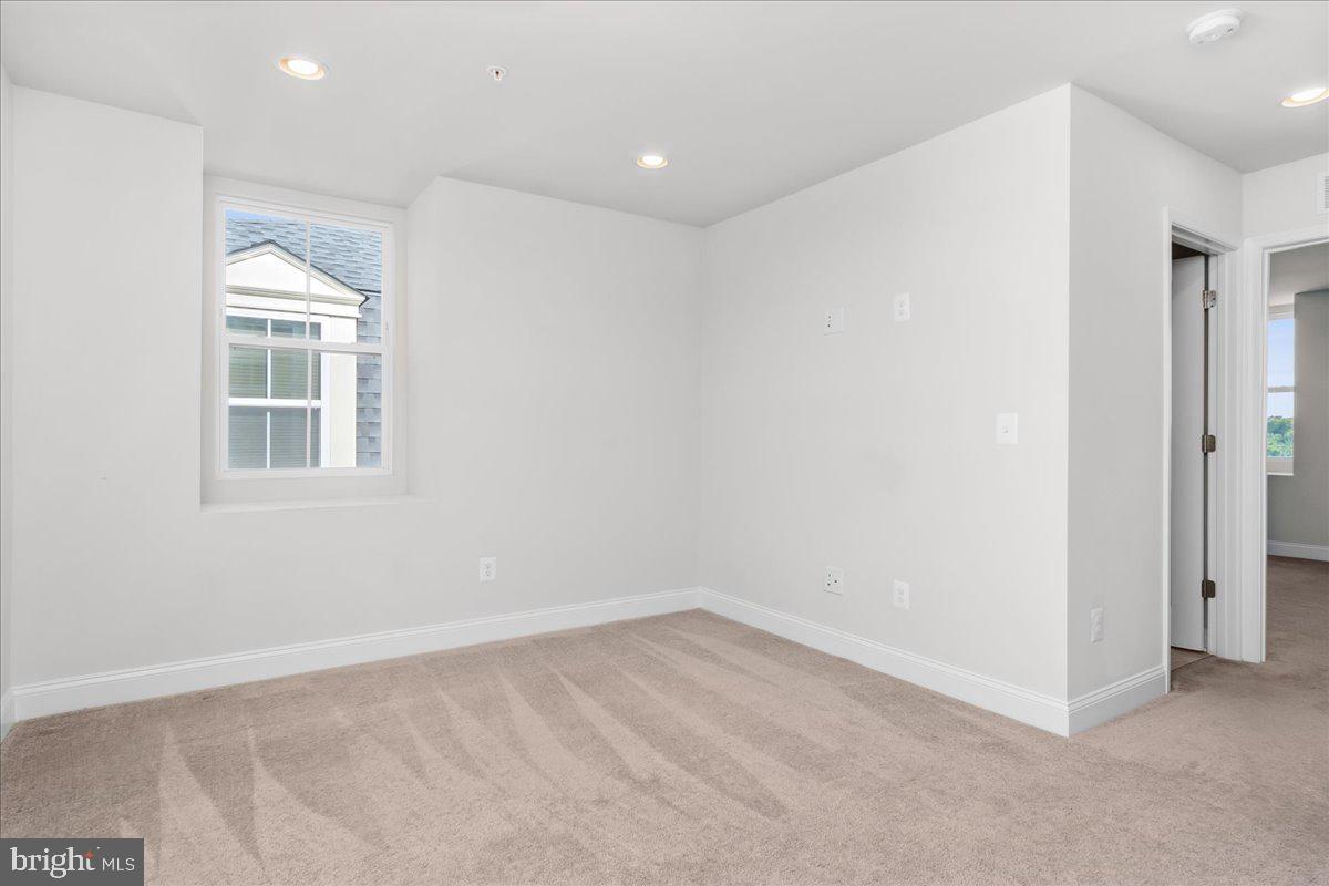 521 East 7th Street Frederick, MD 21701 - Photo 22 of 44 4th Level Living Space with Access to Balcony