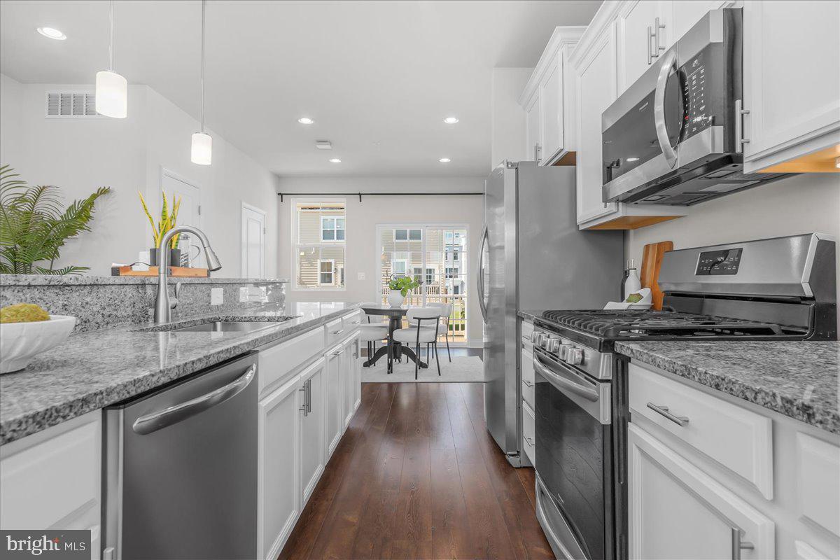 521 East 7th Street Frederick, MD 21701 - Photo 4 of 44 Stainless Steel Appliance and Large Kitchen Sink