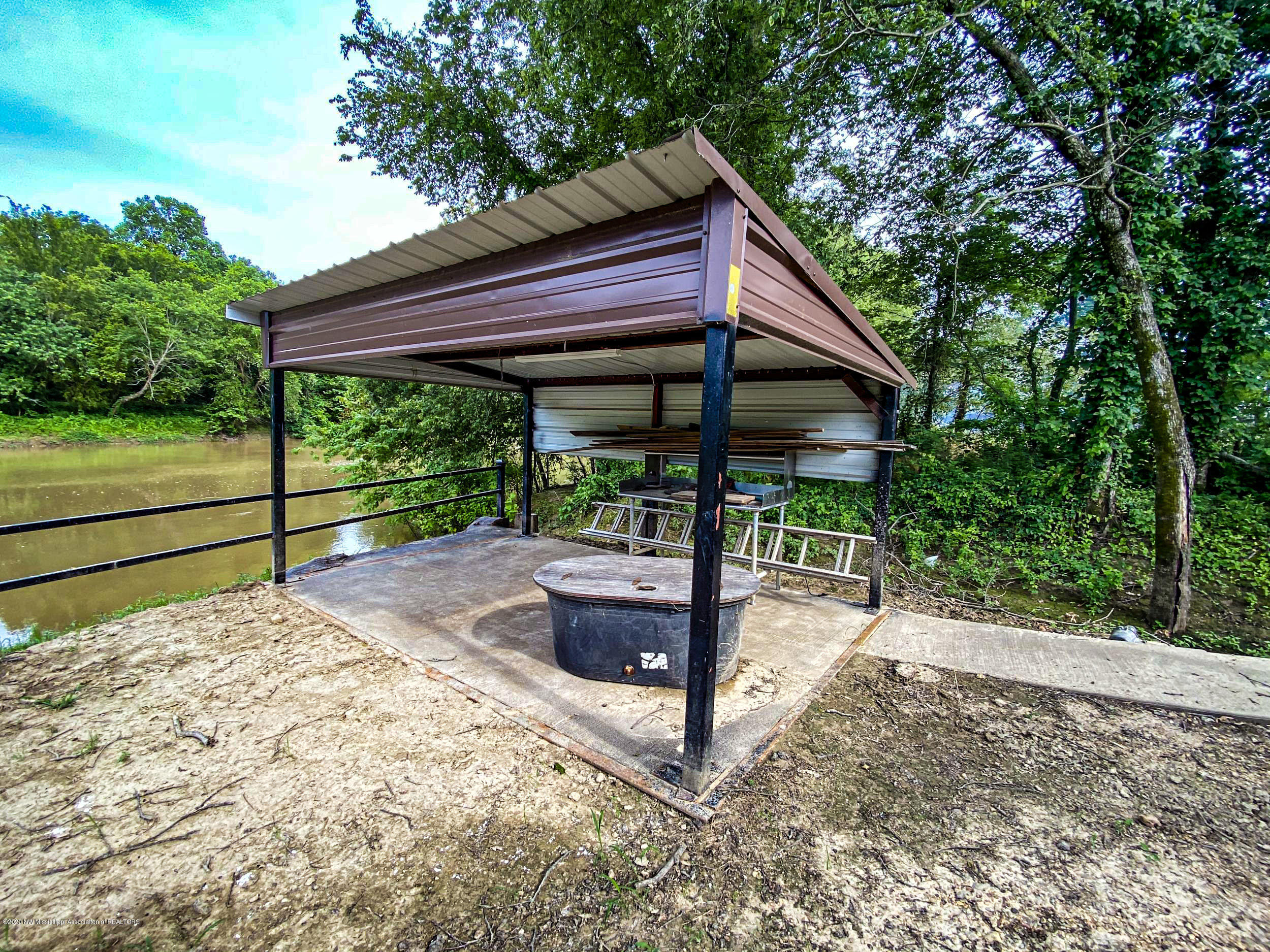 1348 Island Lake Road Lambert, MS 38643 - Photo 59 of 60 cwcabin90