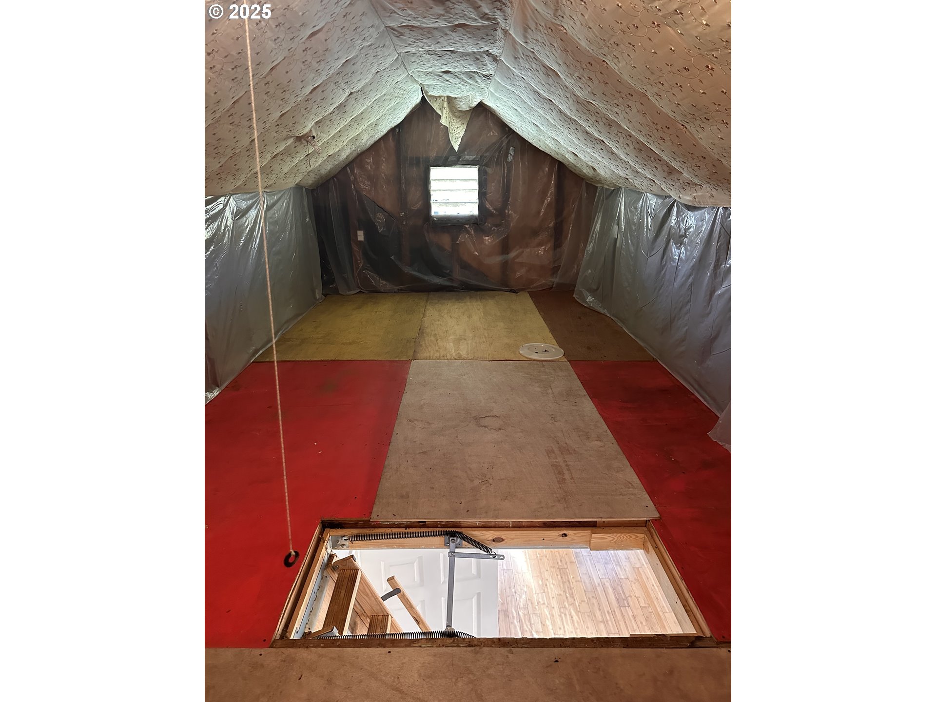 1335 7th Street Florence, OR 97439 - Photo 34 of 39 a view of entryway