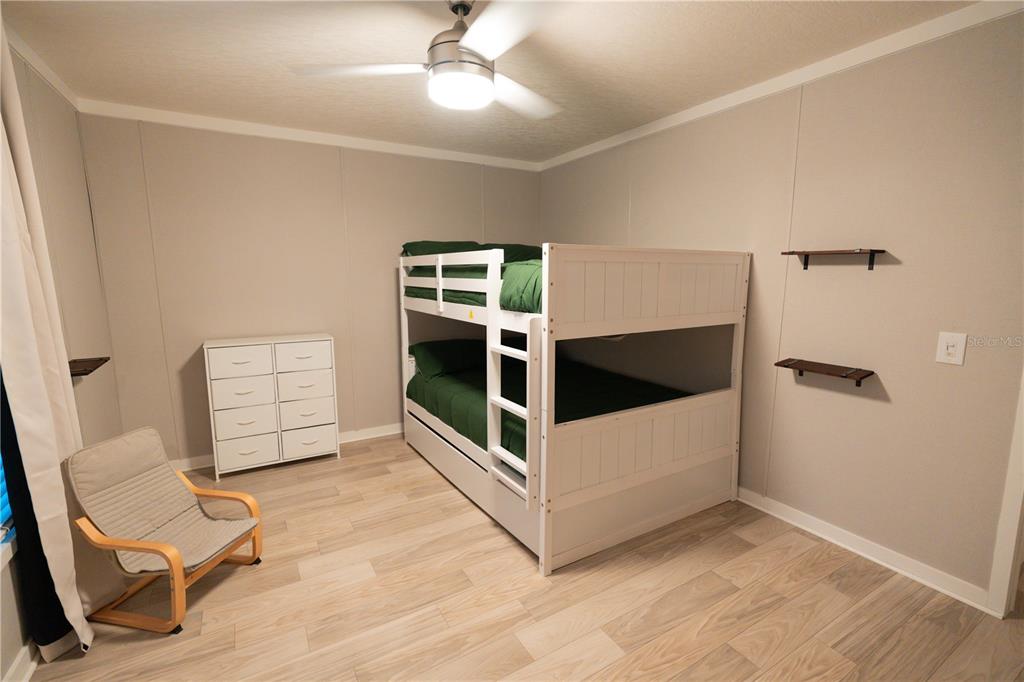 7670 Northeast 97th Court Bronson, FL 32621 - Photo 19 of 58 a view of a livingroom with furniture