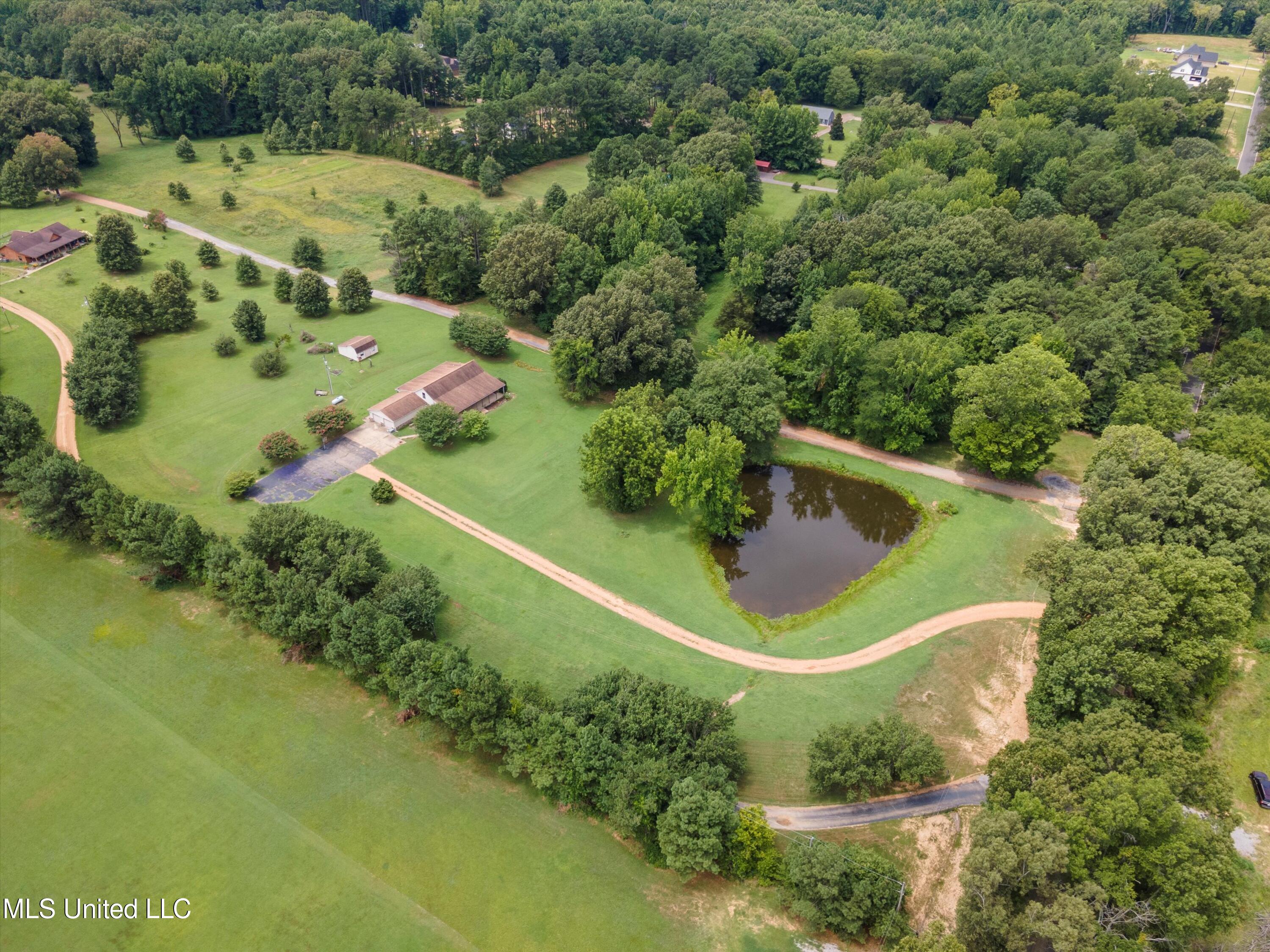 7381 Dean Road Lake Cormorant, MS 38641 - Photo 42 of 46 42-DJI_0032
