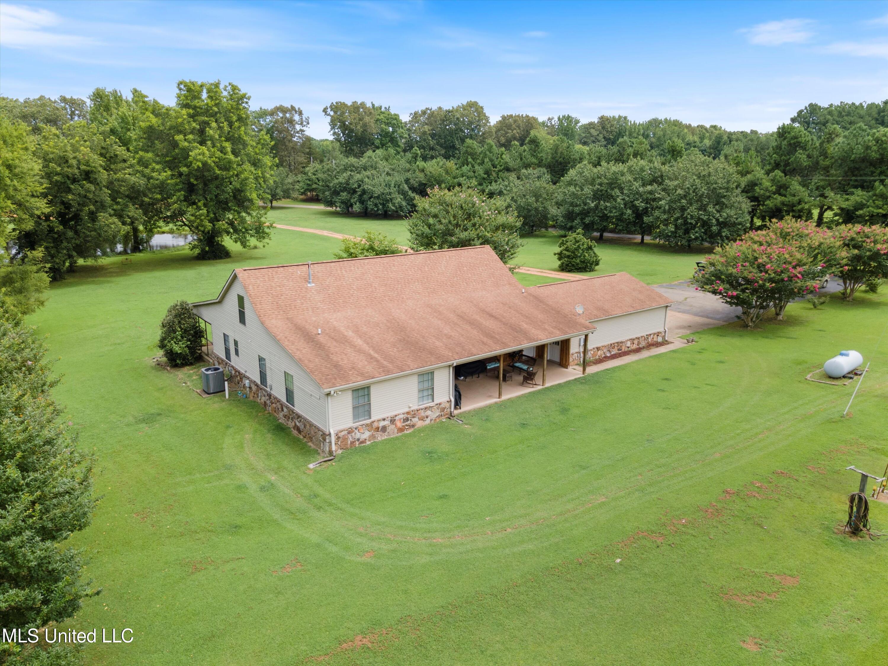 7381 Dean Road Lake Cormorant, MS 38641 - Photo 45 of 46 47-DJI_0063