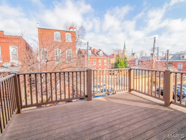 $449,900 | 915 Ann Avenue, St. Louis, MO 63104