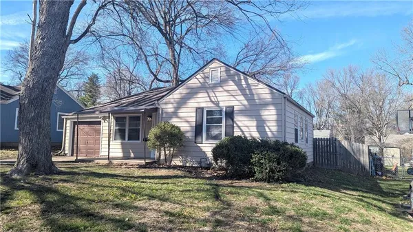 $155,000 | 11108 East 57 Street, Raytown, MO 64133