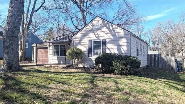 $155,000 | 11108 East 57 Street, Raytown, MO 64133