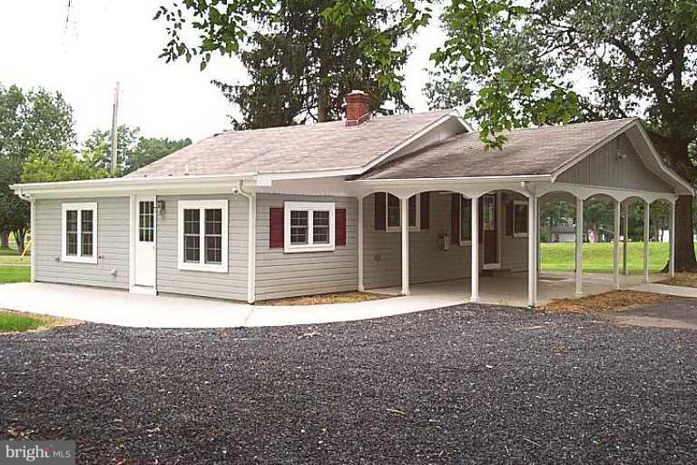 Exterior (Front)