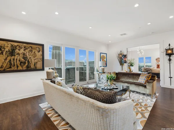 $1,150,000 | 230 Dwyer Avenue, Unit 701, San Antonio, TX 78204