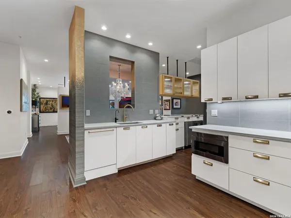 $1,150,000 | 230 Dwyer Avenue, Unit 701, San Antonio, TX 78204