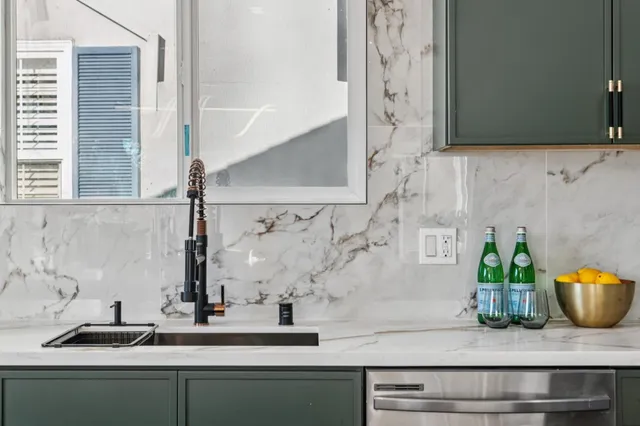 $1,695,000 | 3060 19th Avenue, San Francisco, CA 94132