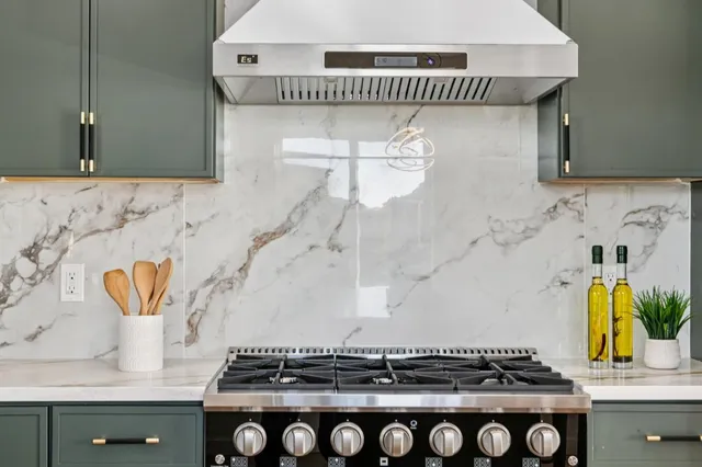 $1,895,000 | 3060 19th Avenue, San Francisco, CA 94132