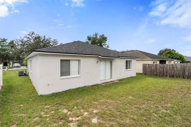 $359,000 | 3116 Summer House Drive, Valrico, FL 33594