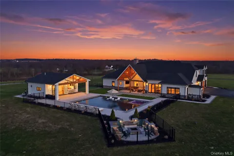 $3,000,000 | 400 Bruyn Turnpike, Wallkill, NY 12589
