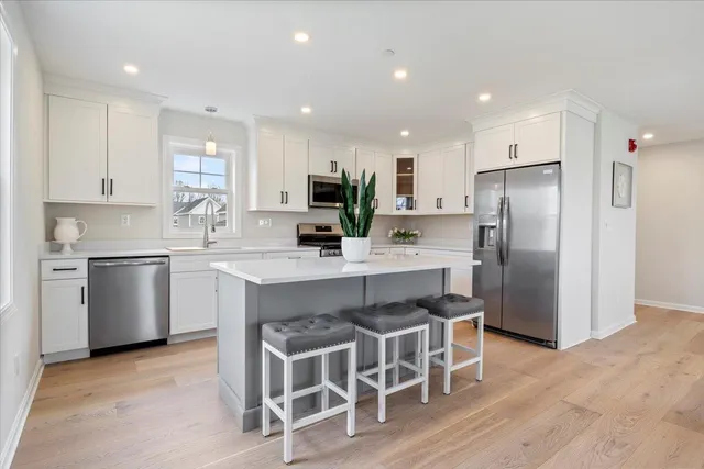 $629,900 | 24 Regency Circle, Unit 3, Kittery, ME 03904