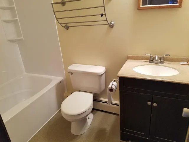 $1,200 | 18-5 Main Street, Ashland, NH 03217