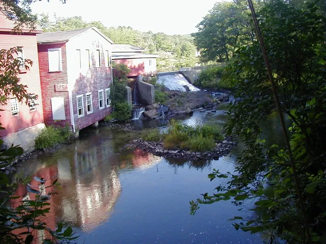 $1,200 | 18-5 Main Street, Ashland, NH 03217