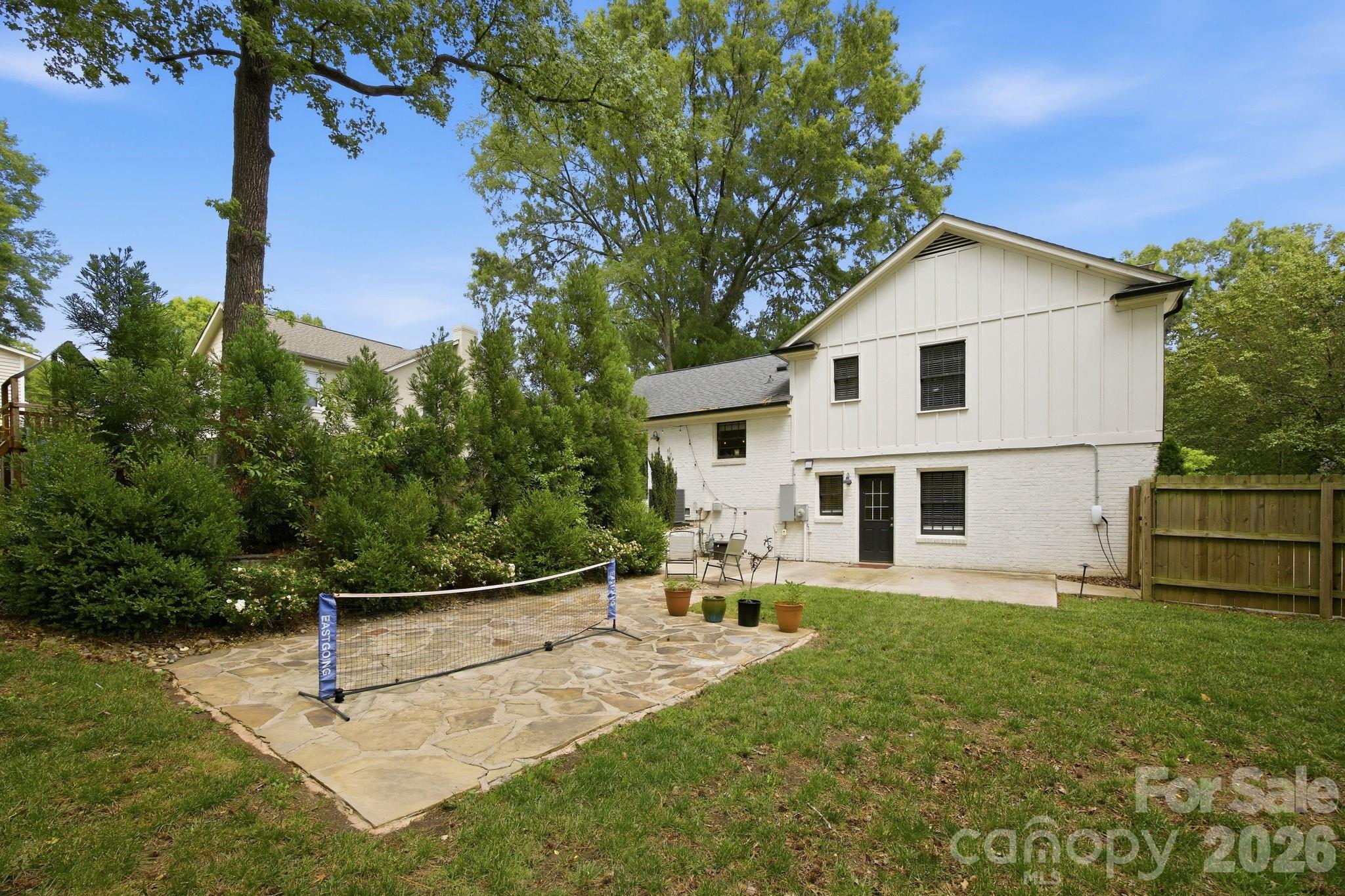 1325 Braeburn Road Charlotte, NC 28211 - Photo 32 of 40 Gallery Image 32