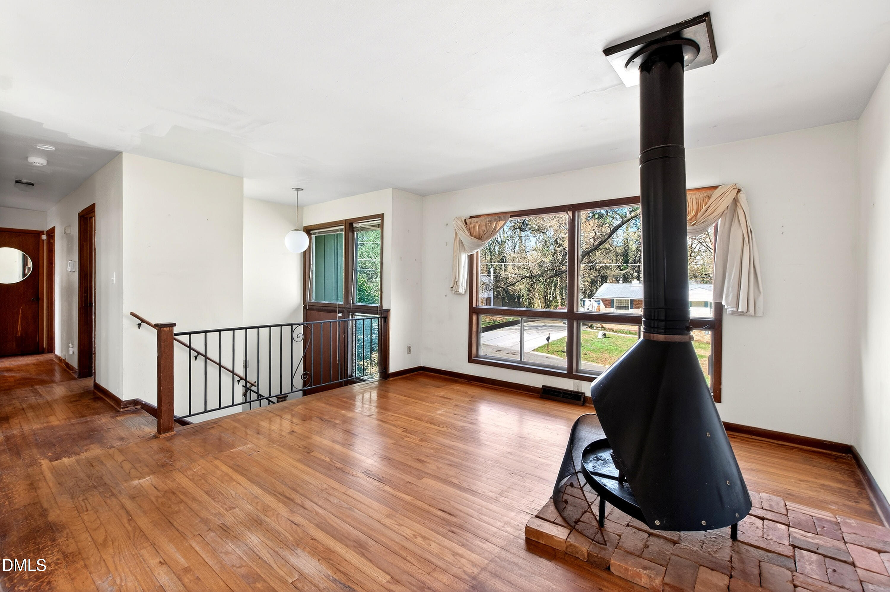 4332 Woodlawn Drive Raleigh, NC 27616 - Photo 8 of 37